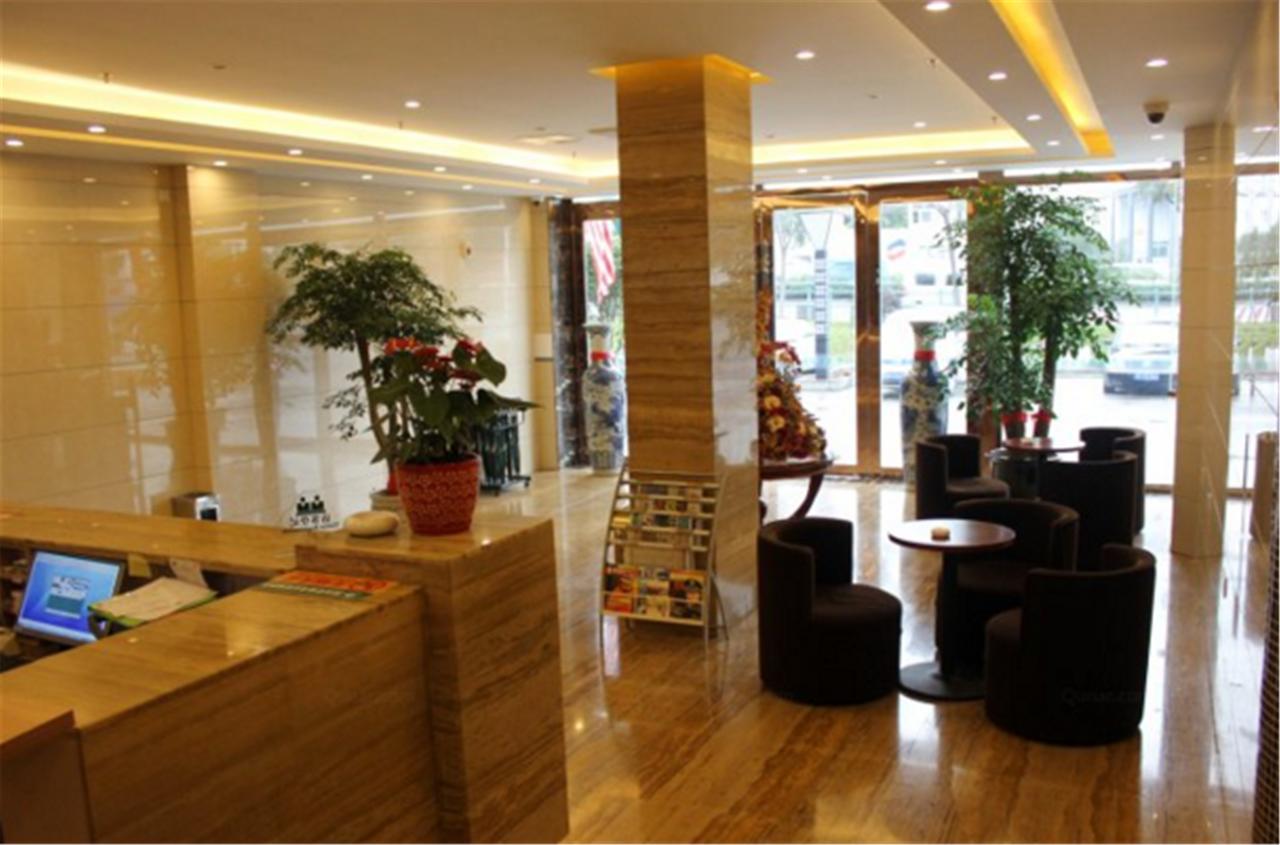格林豪泰上海虹桥枢纽曹安公路华江支路快捷酒店 嘉定 外观 照片
