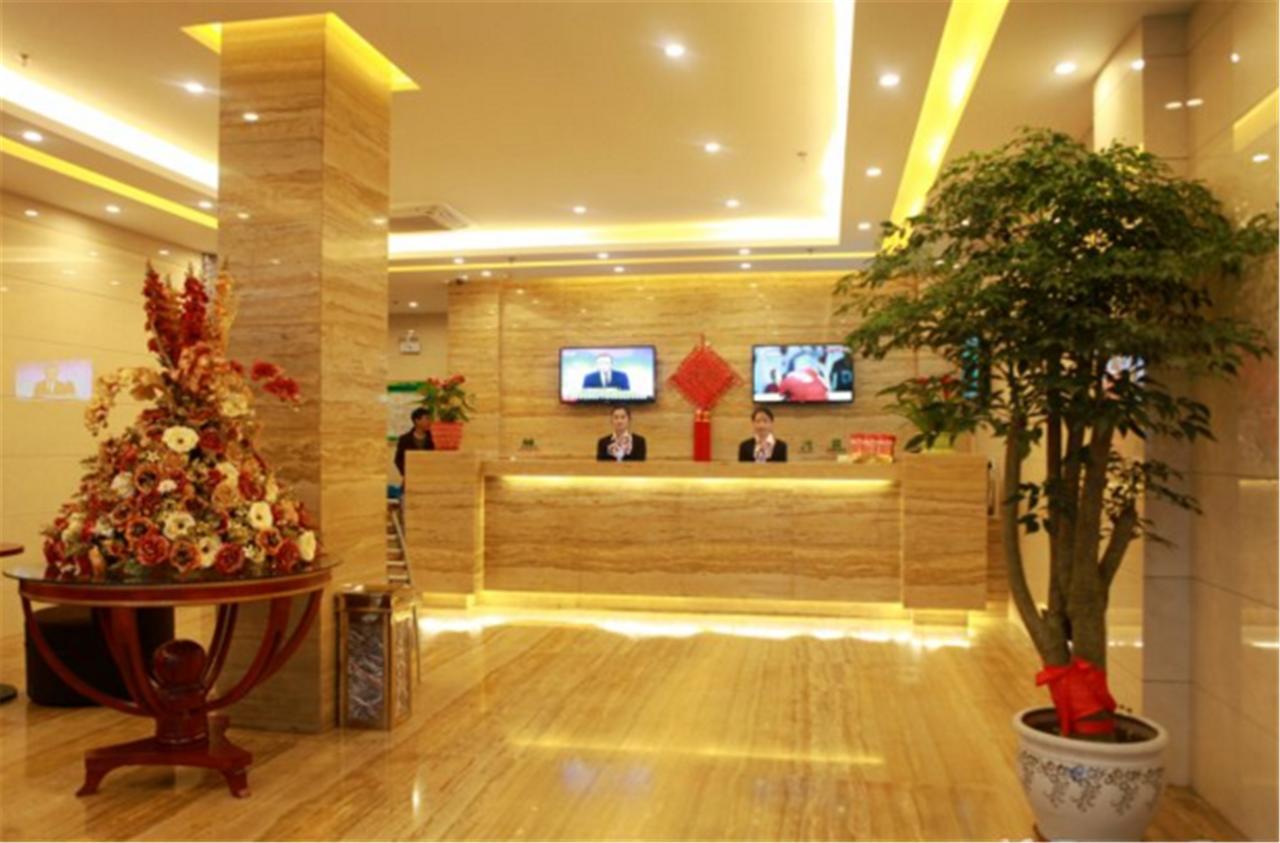 格林豪泰上海虹桥枢纽曹安公路华江支路快捷酒店 嘉定 外观 照片