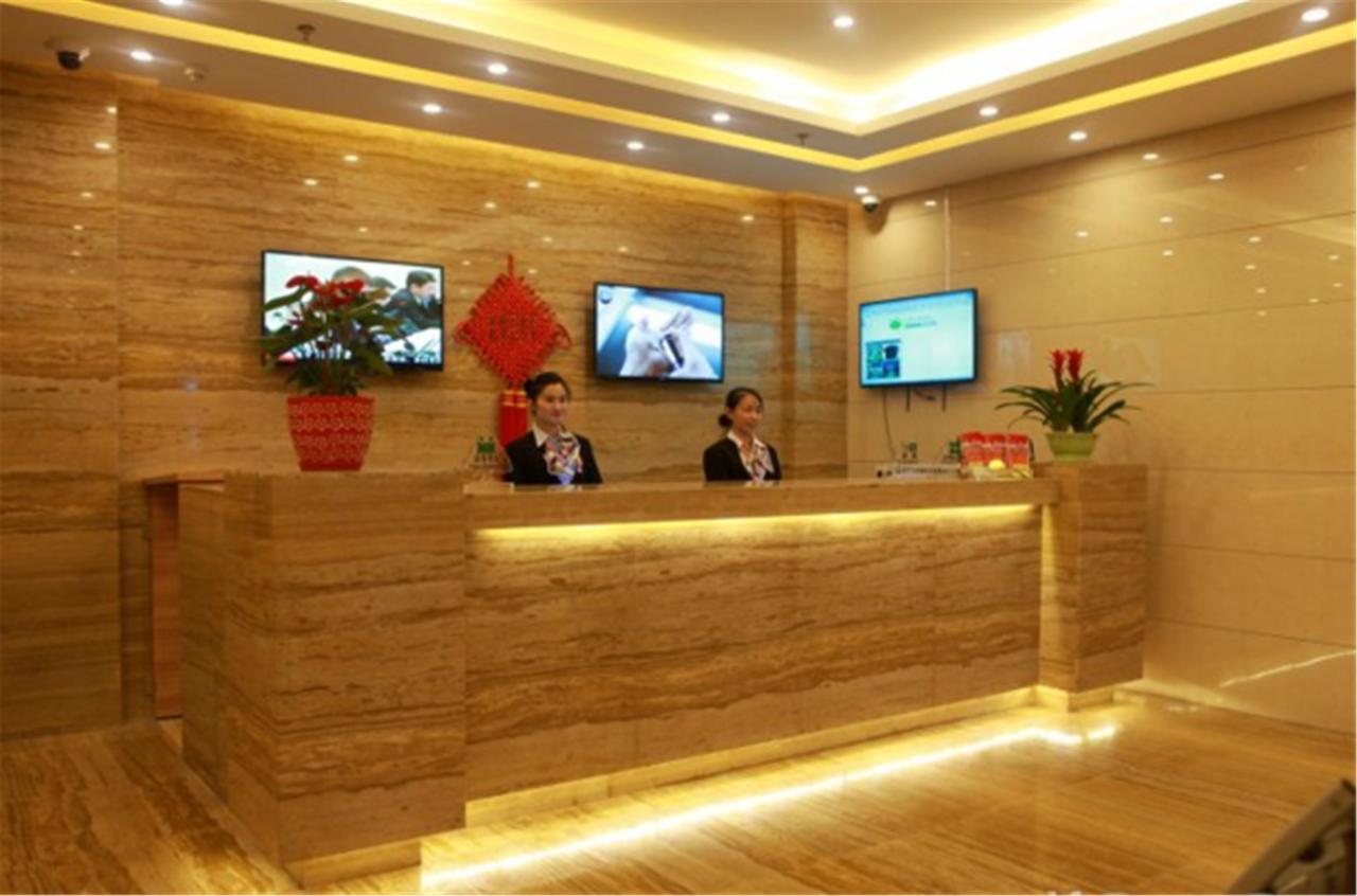 格林豪泰上海虹桥枢纽曹安公路华江支路快捷酒店 嘉定 外观 照片